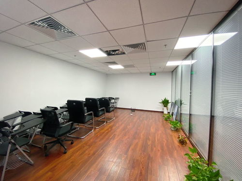 亦莊核心區(qū)精裝寫字樓出租 隆盛大族廣場全新辦公空間帶家具，便捷高效